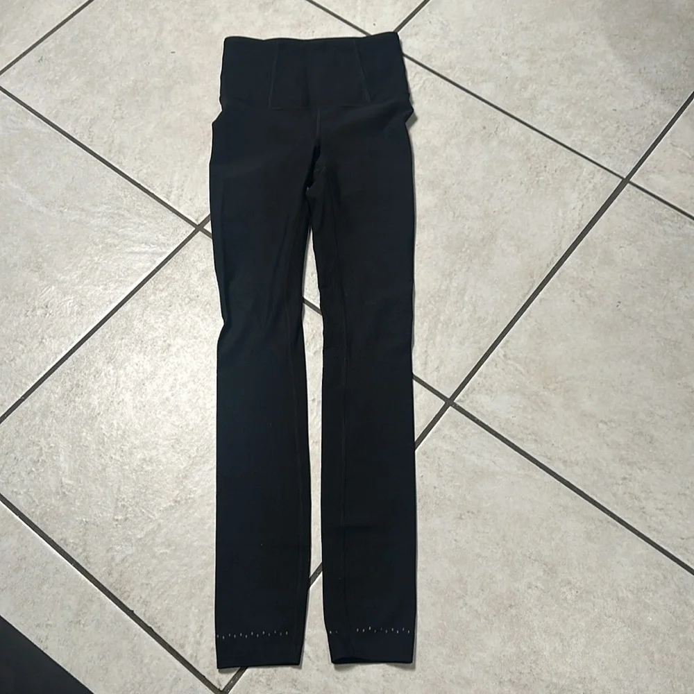 Lululemon Zoned In Tight Black‎